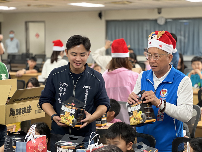 聖誕愛心化為實際行動 揪攤集消費聯盟「愛心鞋盒揪甘心」成果豐碩圖片