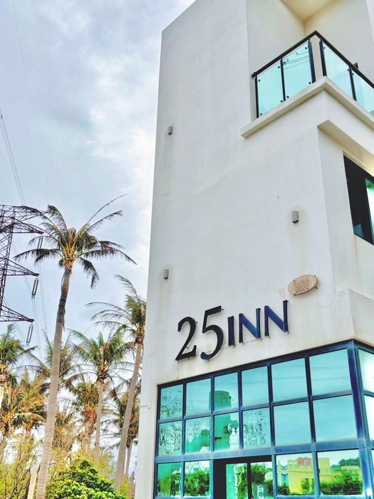 25龍潭湖畔旅店圖片