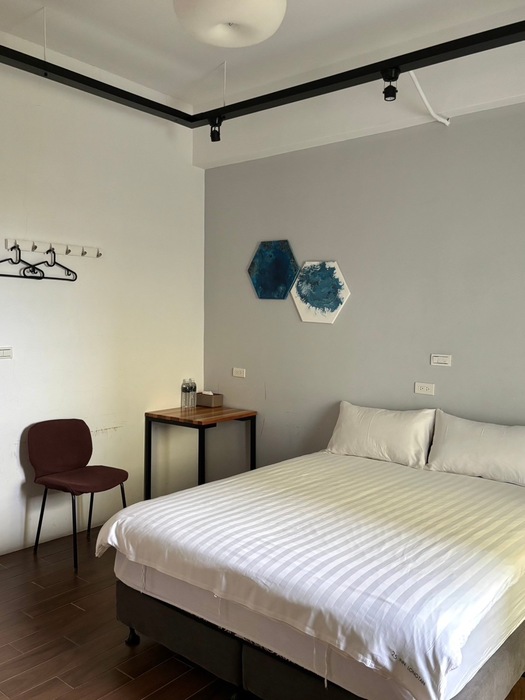 25龍潭湖畔旅店圖片